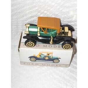 Vintage Style Ford Model T Miniature Diecast Car
